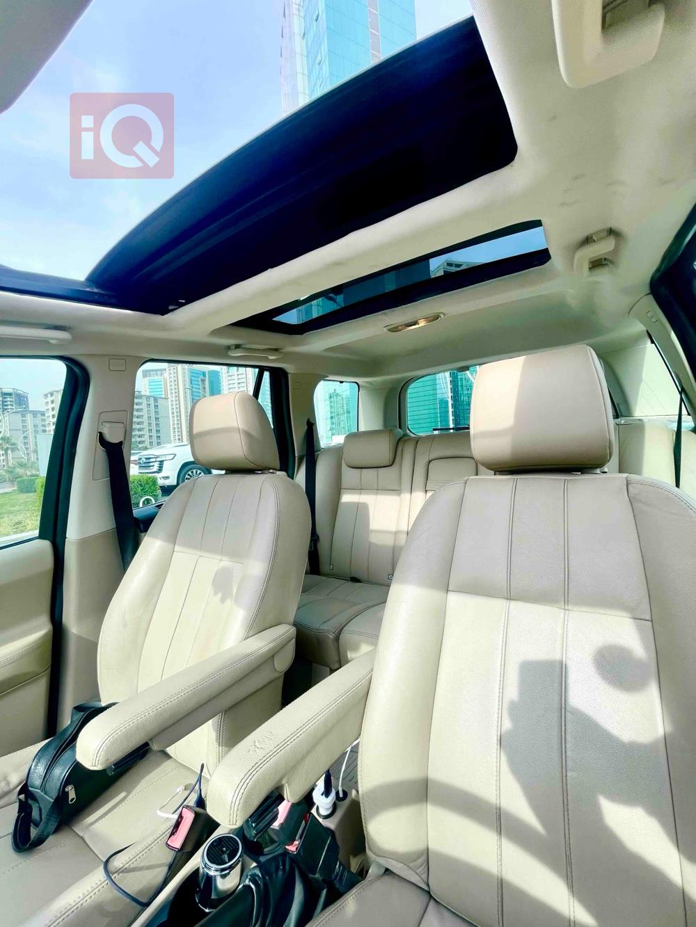 Land Rover LR2